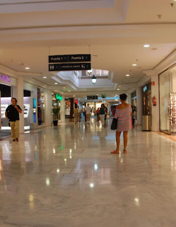 Centro Comercial Bahía Sur – San Fernando